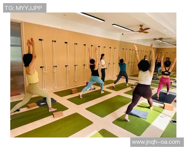 如何选择和保养瑜伽垫让你的瑜伽练习更加舒适有效 如何选择和保养瑜伽垫让你的瑜伽练习更加舒适有效