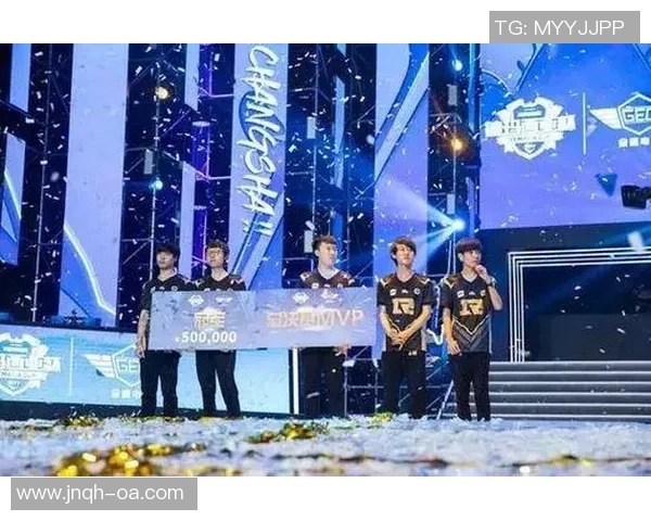 CSGO盛宴揭秘RNG团队协作背后的默契与策略分析